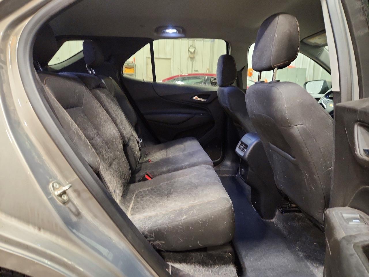2018 CHEVROLET EQUINOX LT photo 11
