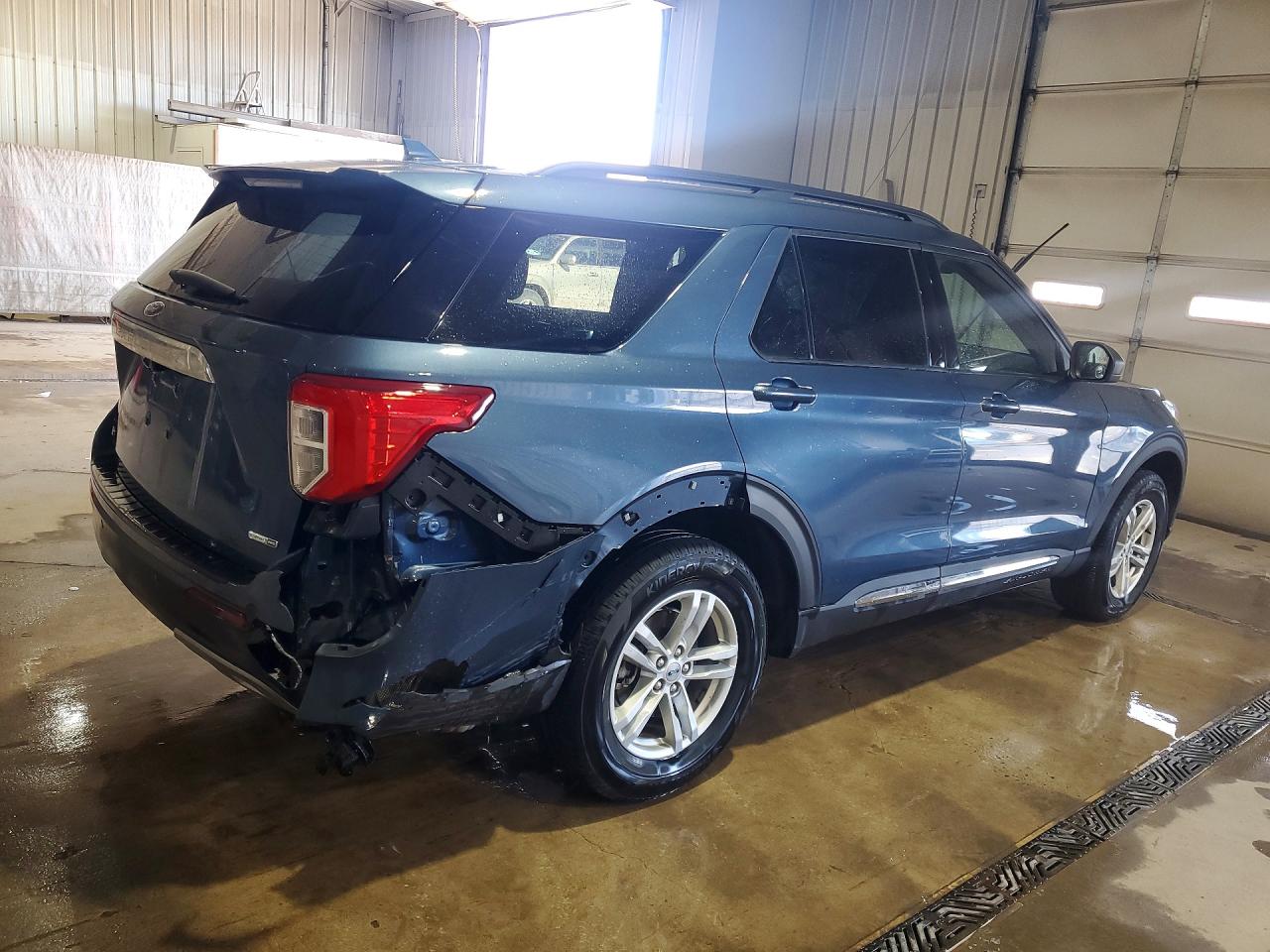 2020 FORD EXPLORER XLT photo 3