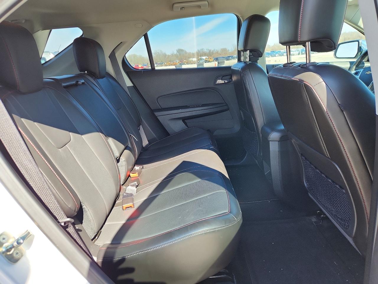 2017 CHEVROLET EQUINOX PREMIER photo 11