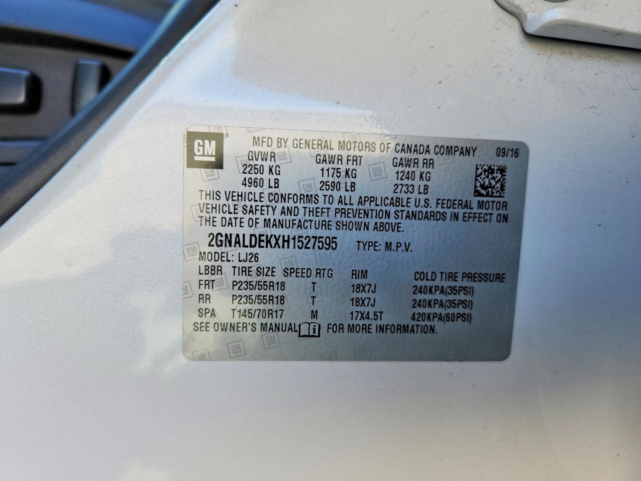 2017 CHEVROLET EQUINOX PREMIER photo 14