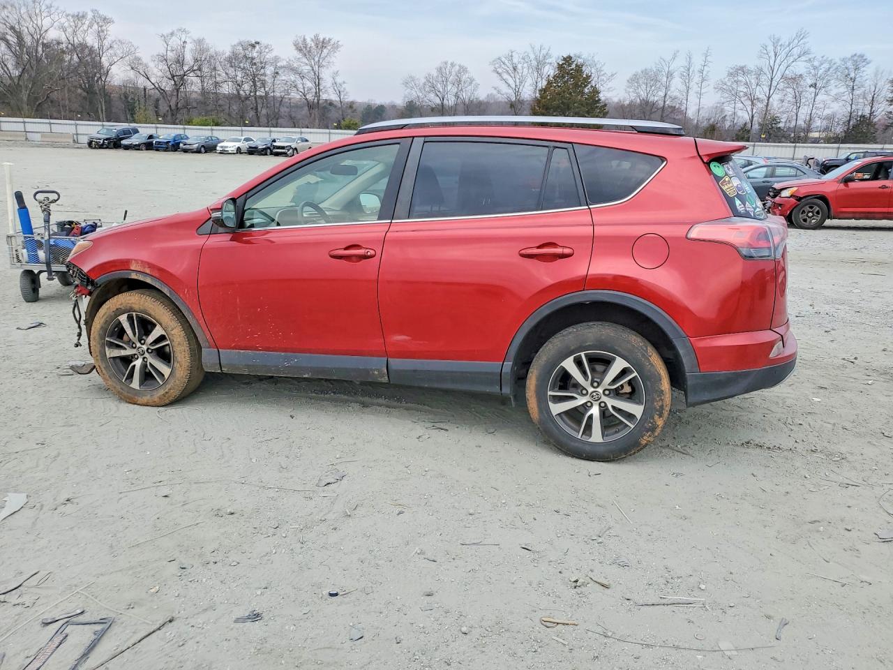 2017 TOYOTA RAV4 XLE photo 3