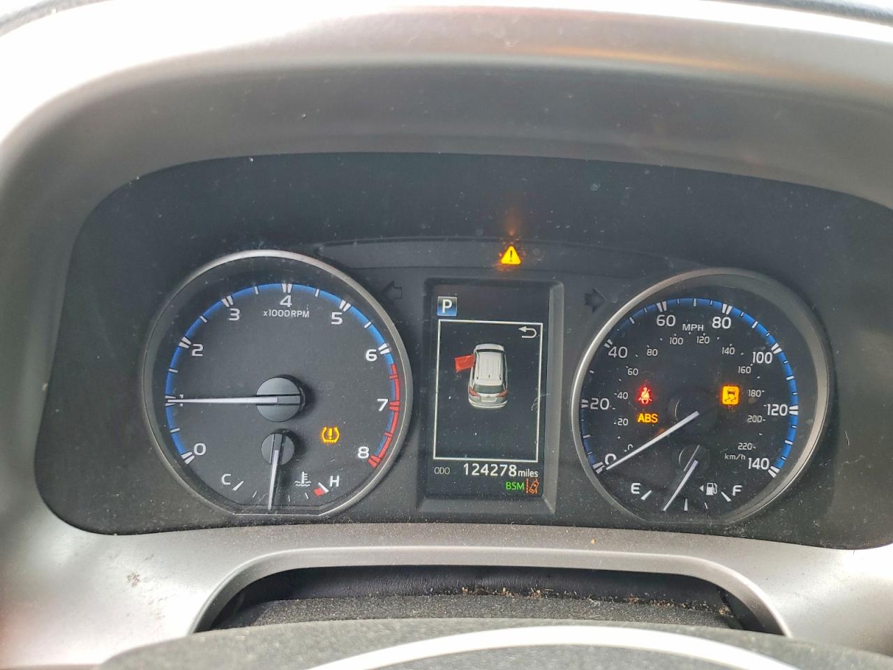 2017 TOYOTA RAV4 XLE photo 17