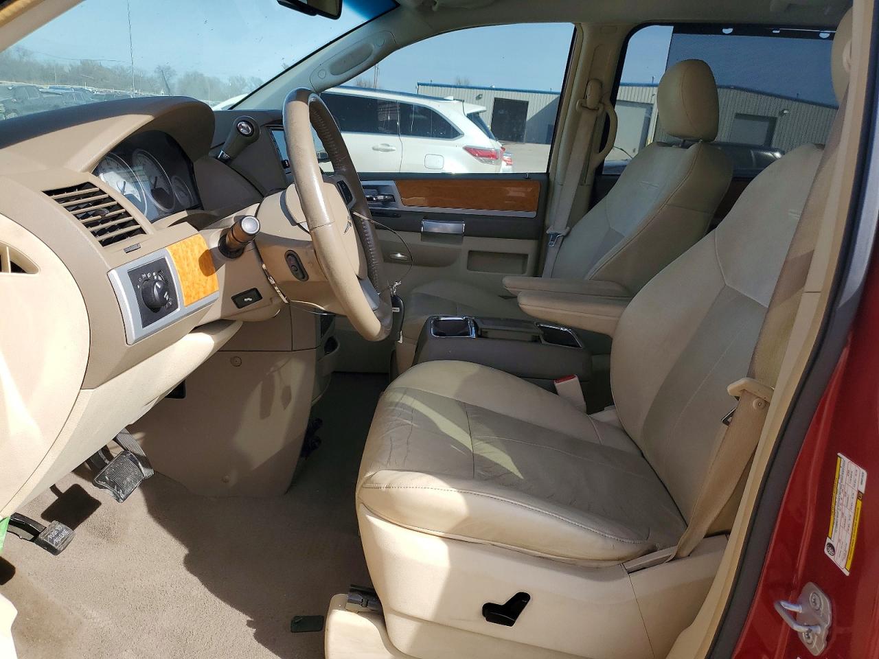2008 CHRYSLER TOWN & COUNTRY LIMITED photo 13