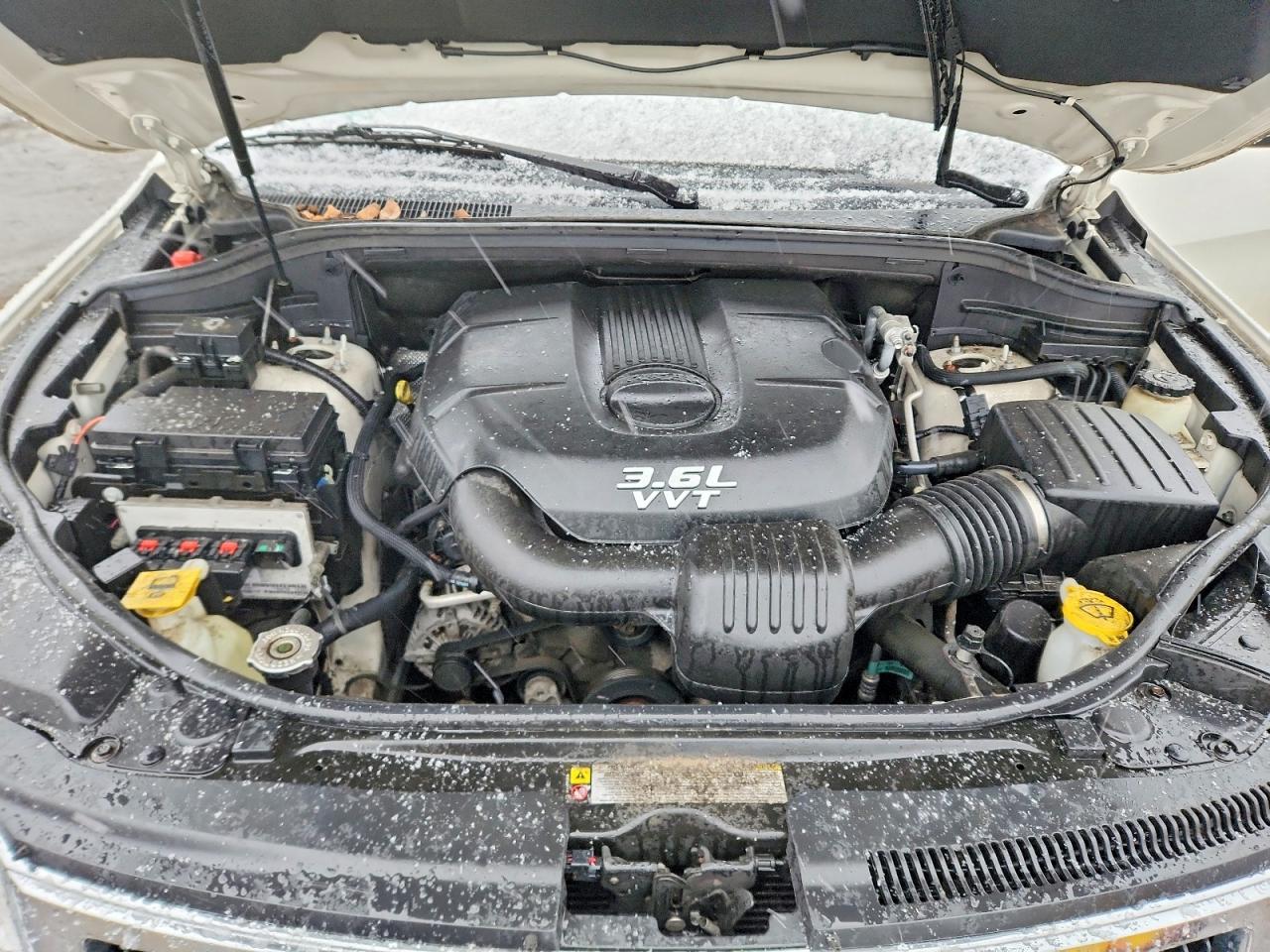 2012 JEEP GRAND CHEROKEE LAREDO photo 12