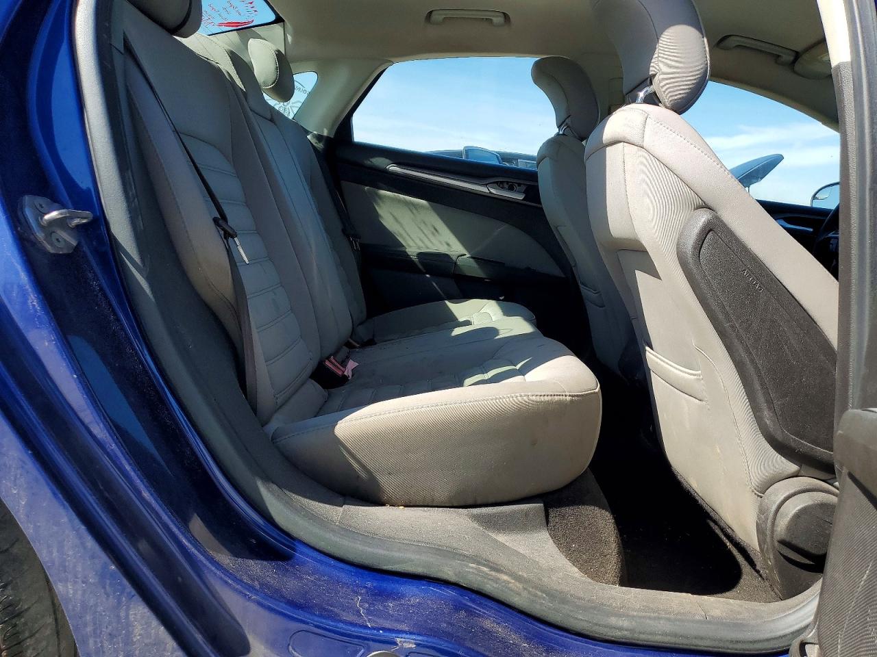 2013 FORD FUSION S photo 19