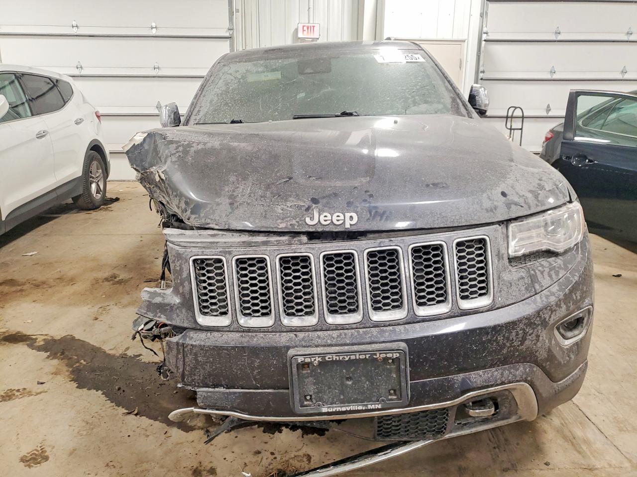 2016 JEEP GRAND CHEROKEE OVERLAND photo 9
