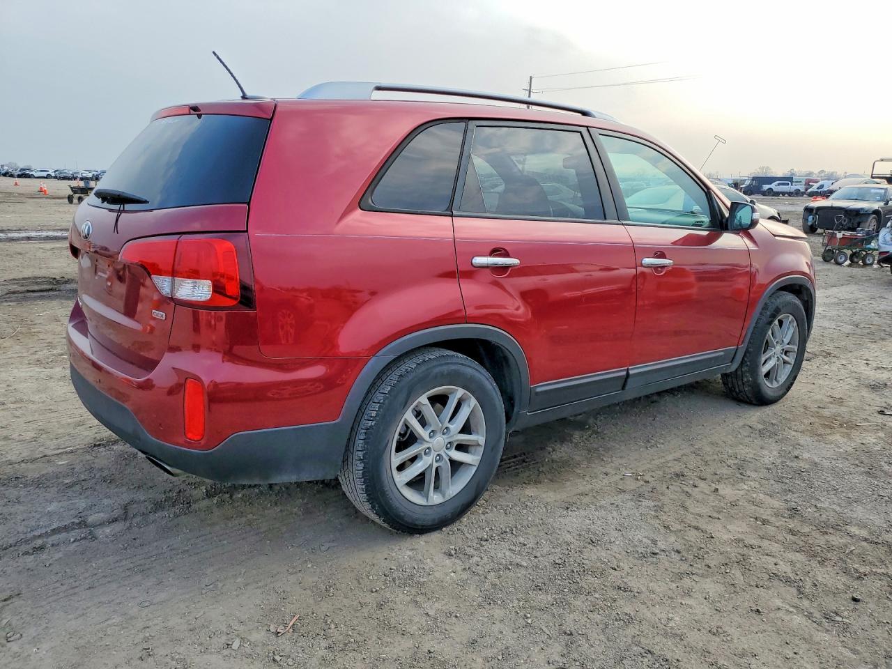 2015 KIA SORENTO LX photo 5
