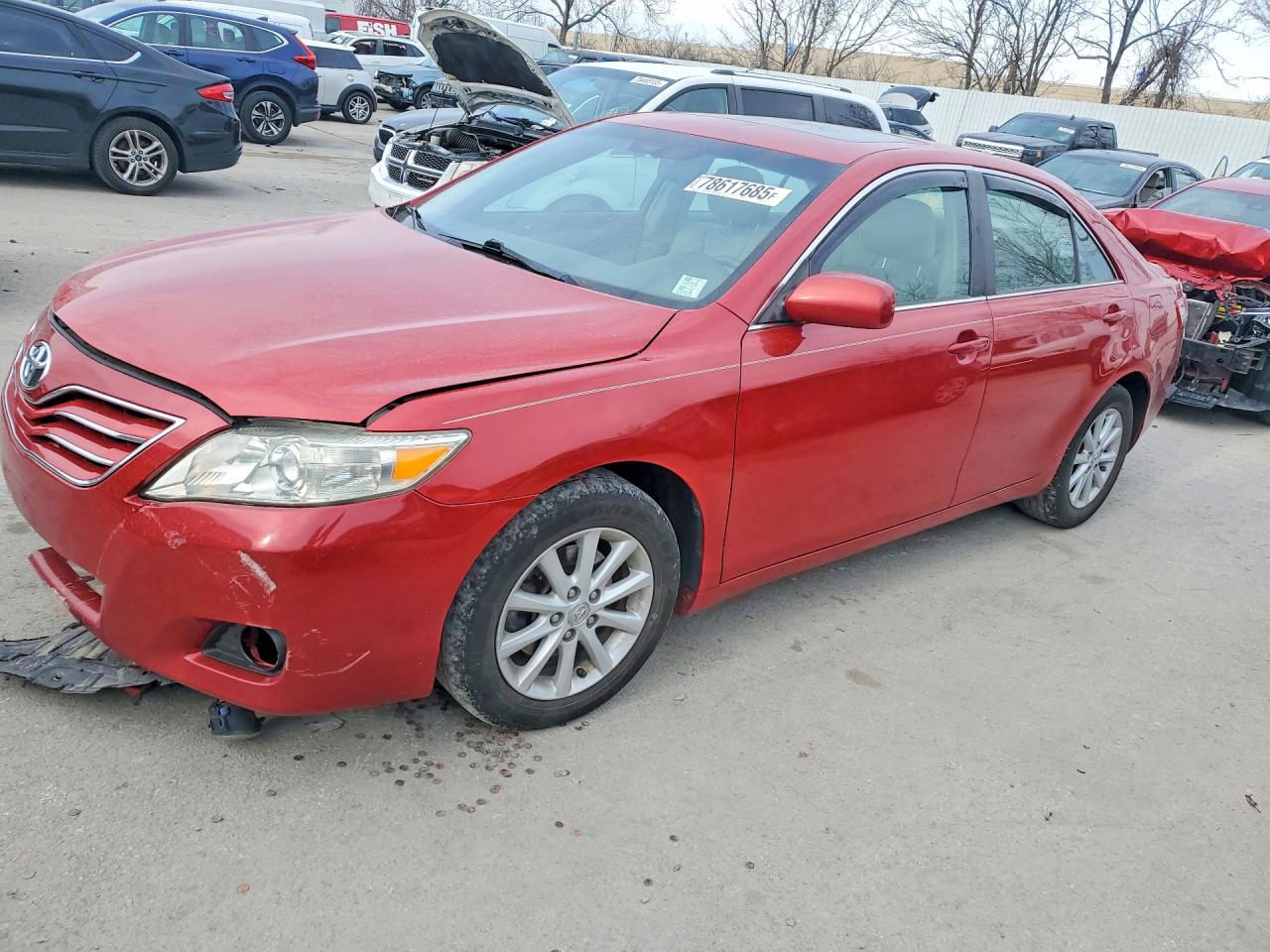 2011 TOYOTA CAMRY