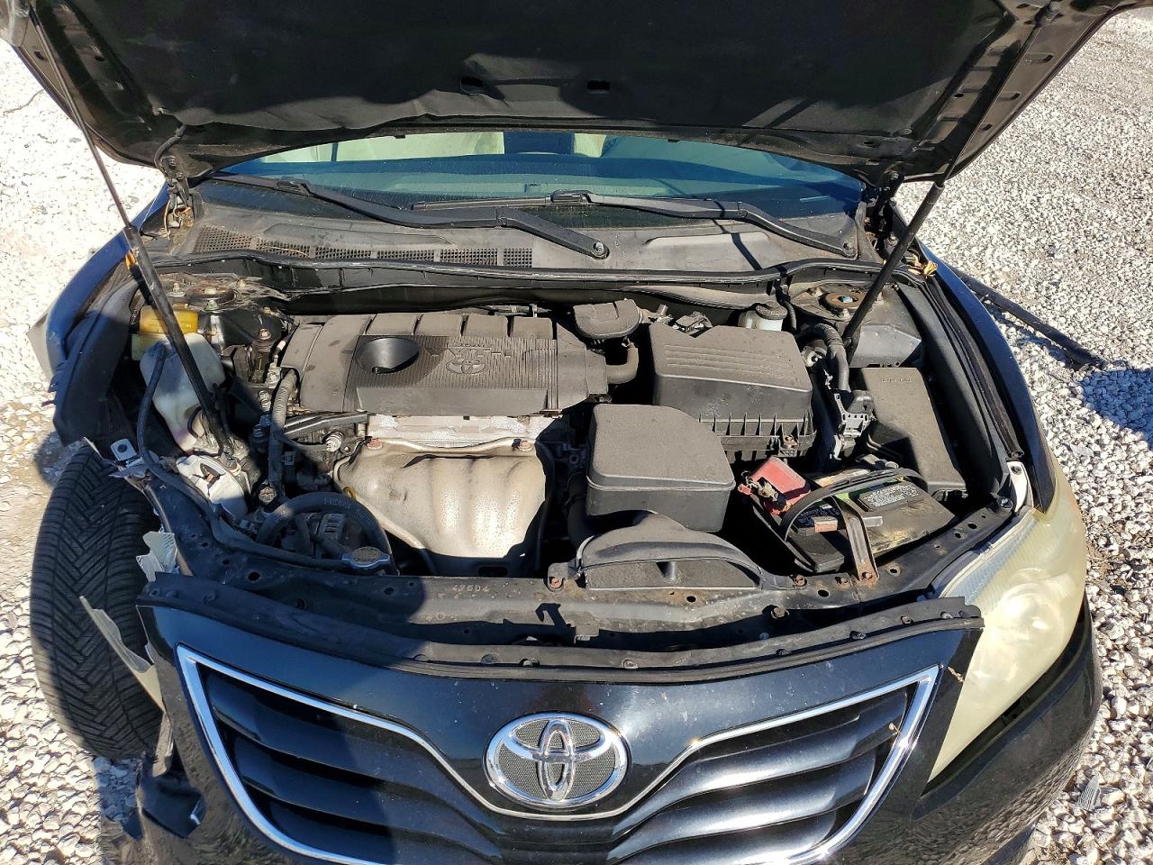 2011 TOYOTA CAMRY BASE photo 31