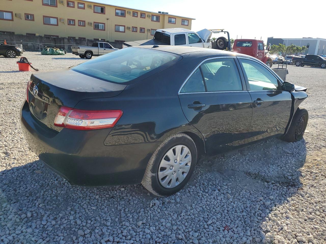 2011 TOYOTA CAMRY BASE photo 7