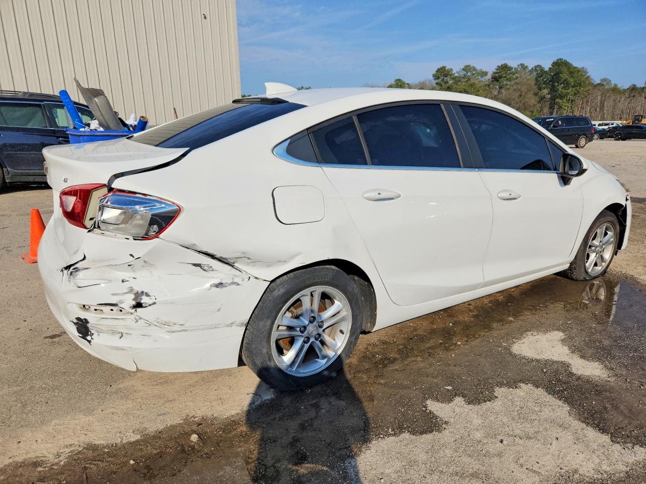 2016 CHEVROLET CRUZE LT photo 3