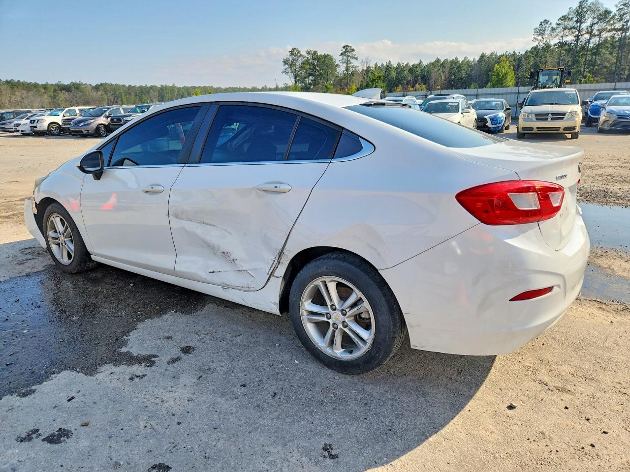 2016 CHEVROLET CRUZE LT photo 2