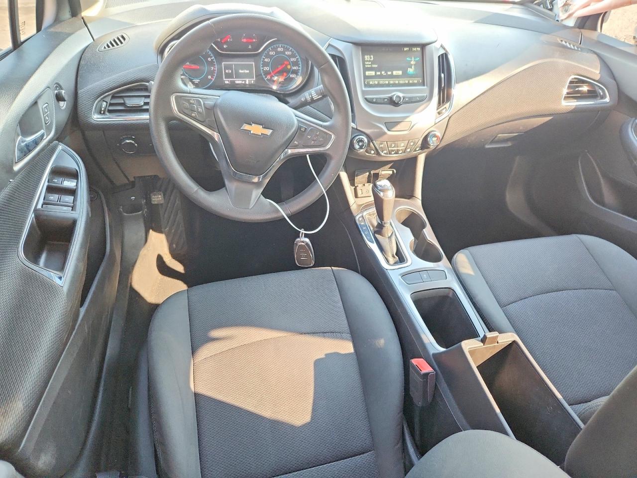2016 CHEVROLET CRUZE LT photo 8