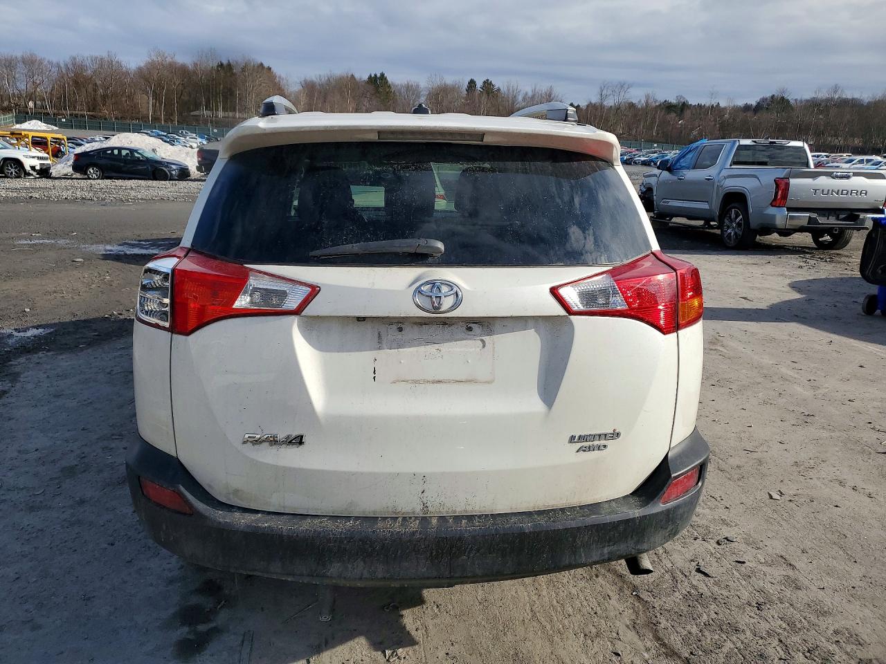 2015 TOYOTA RAV4 LIMITED photo 16