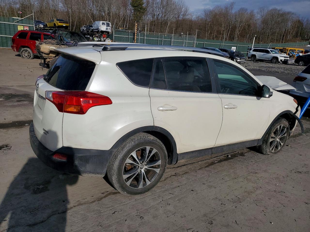 2015 TOYOTA RAV4 LIMITED photo 7