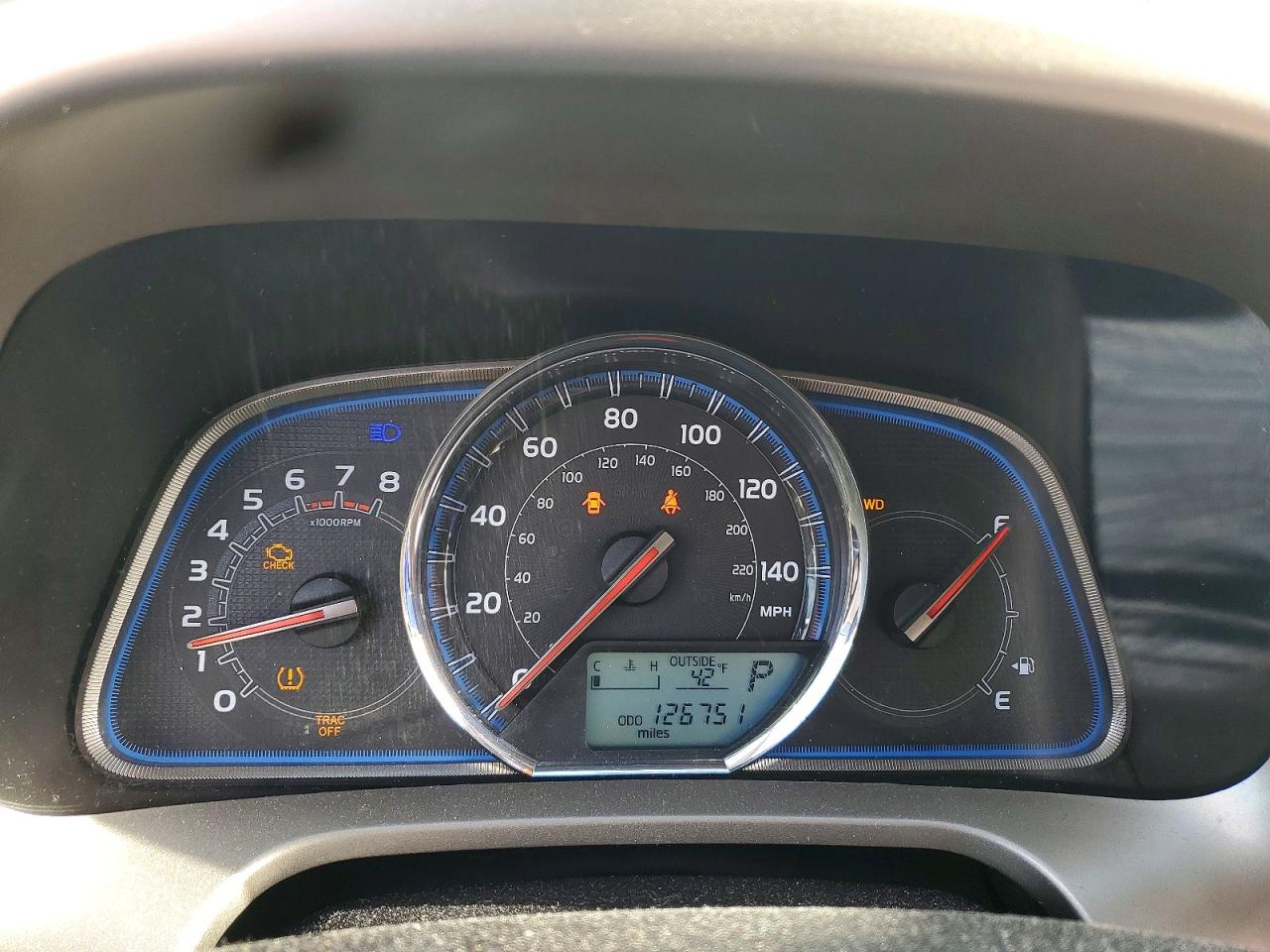2015 TOYOTA RAV4 LIMITED photo 25