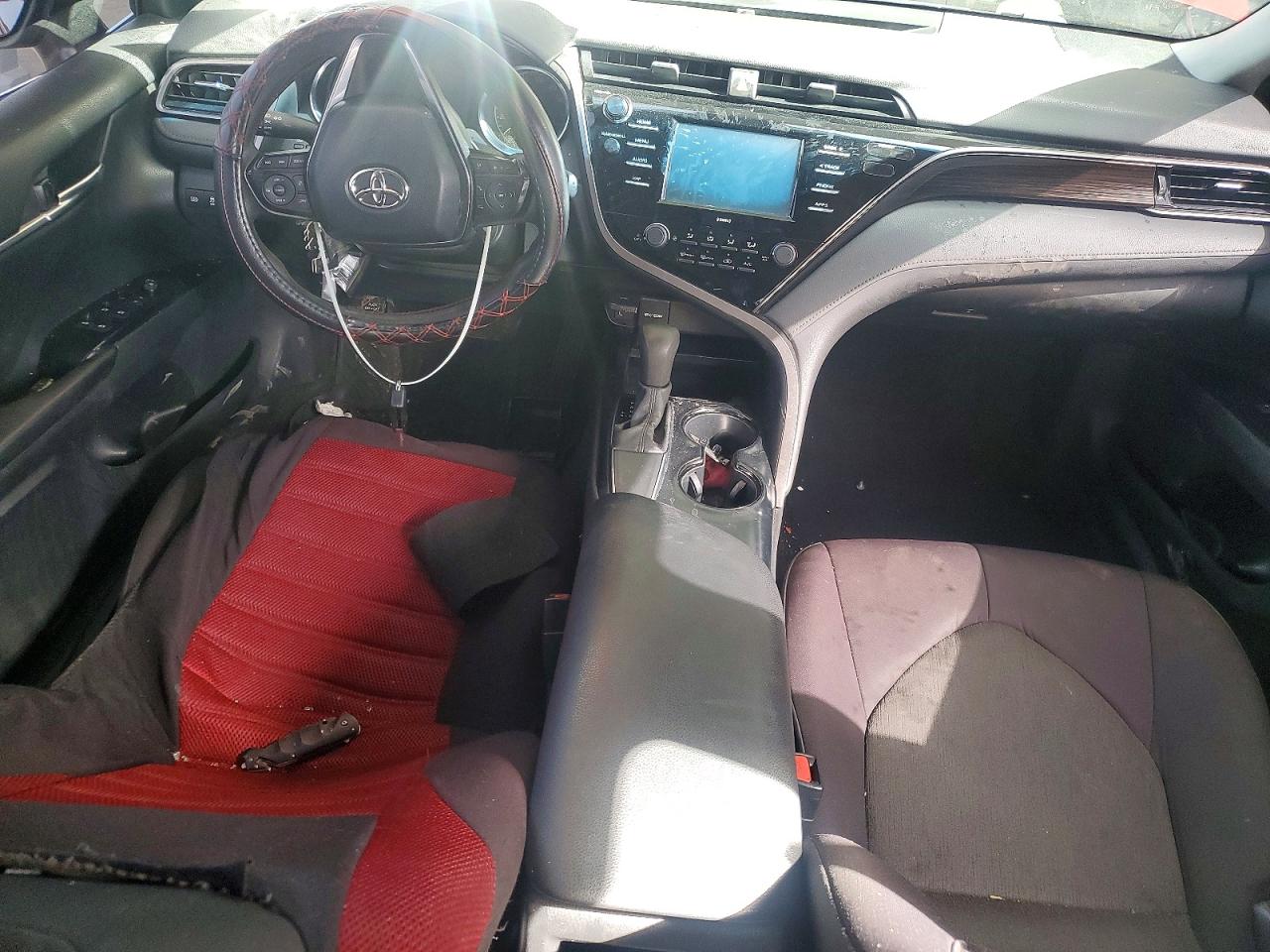 2020 TOYOTA CAMRY LE photo 15