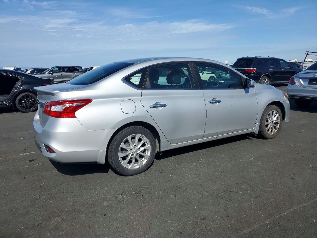 2018 NISSAN SENTRA S photo 3