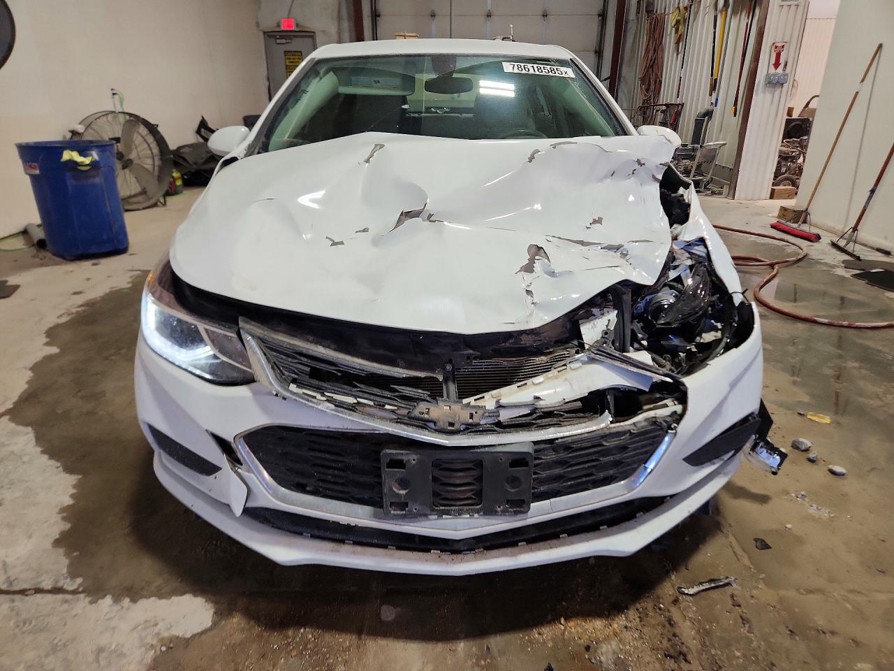 2017 CHEVROLET CRUZE LT photo 5