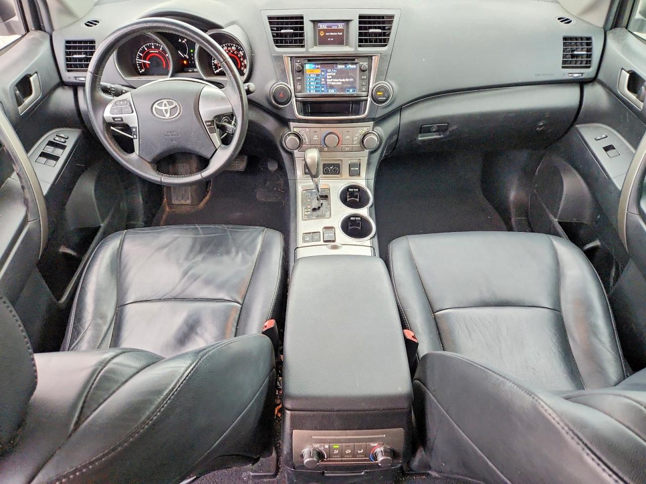 2013 TOYOTA HIGHLANDER BASE photo 15
