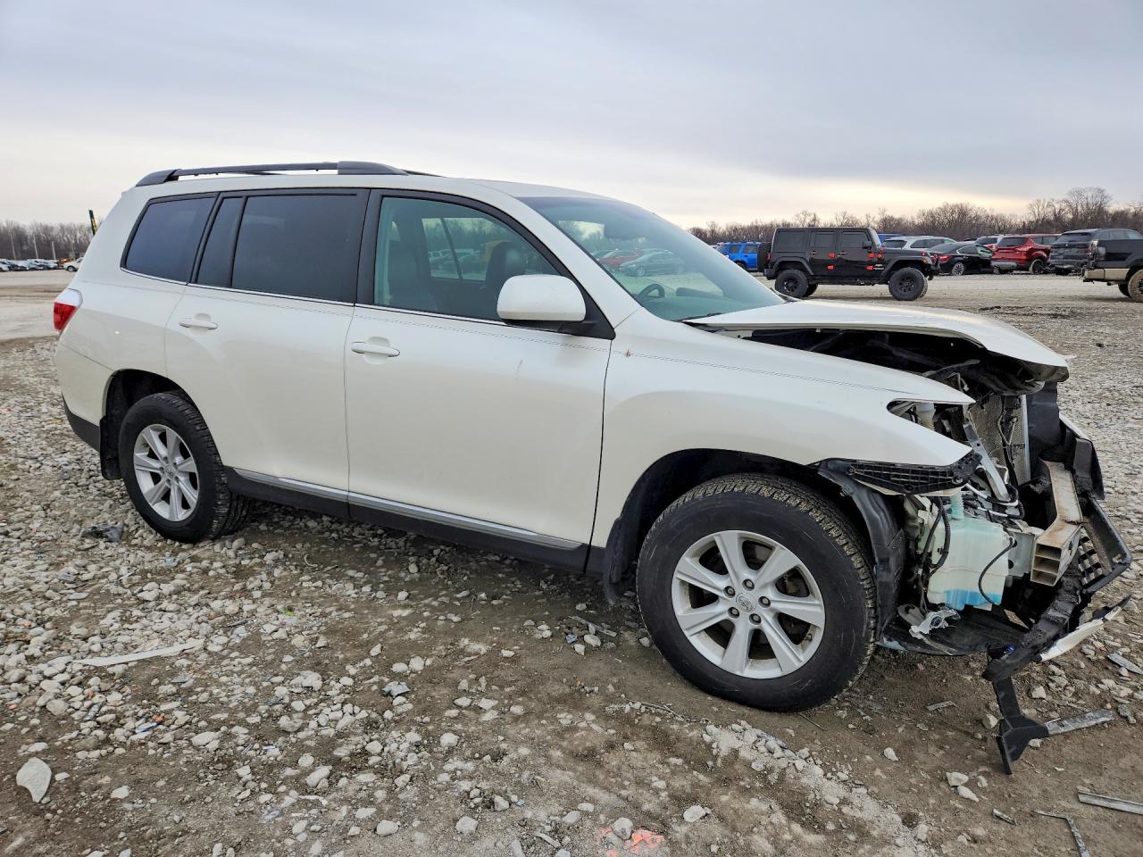2013 TOYOTA HIGHLANDER BASE photo 7