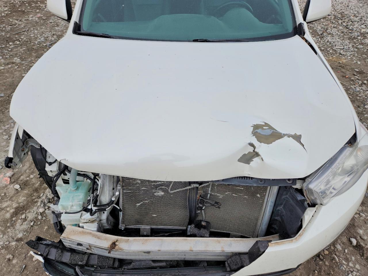 2013 TOYOTA HIGHLANDER BASE photo 23