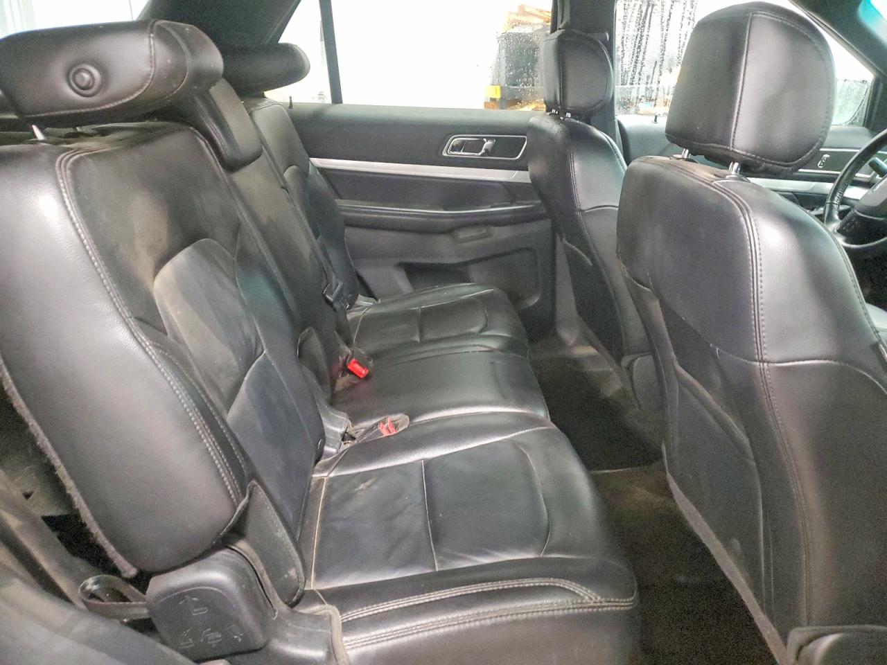 2017 FORD EXPLORER XLT photo 11