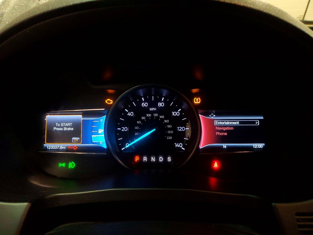 2017 FORD EXPLORER XLT photo 9