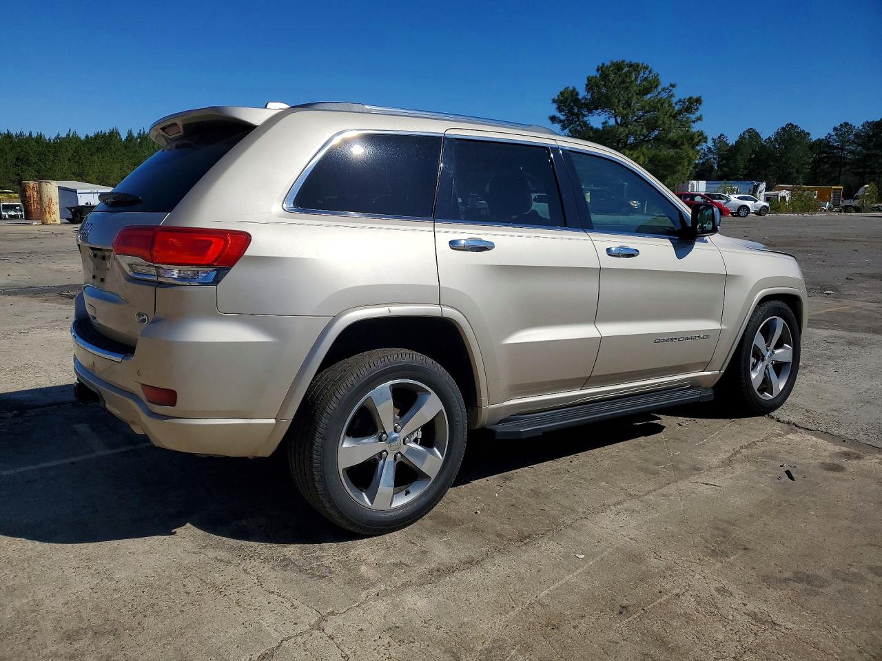 2014 JEEP GRAND CHEROKEE OVERLAND photo 3
