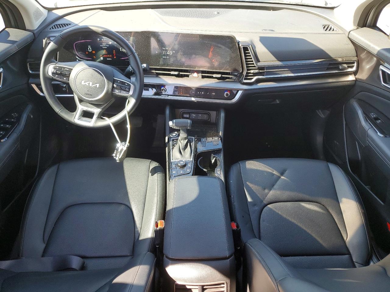 2025 KIA SPORTAGE EX photo 8