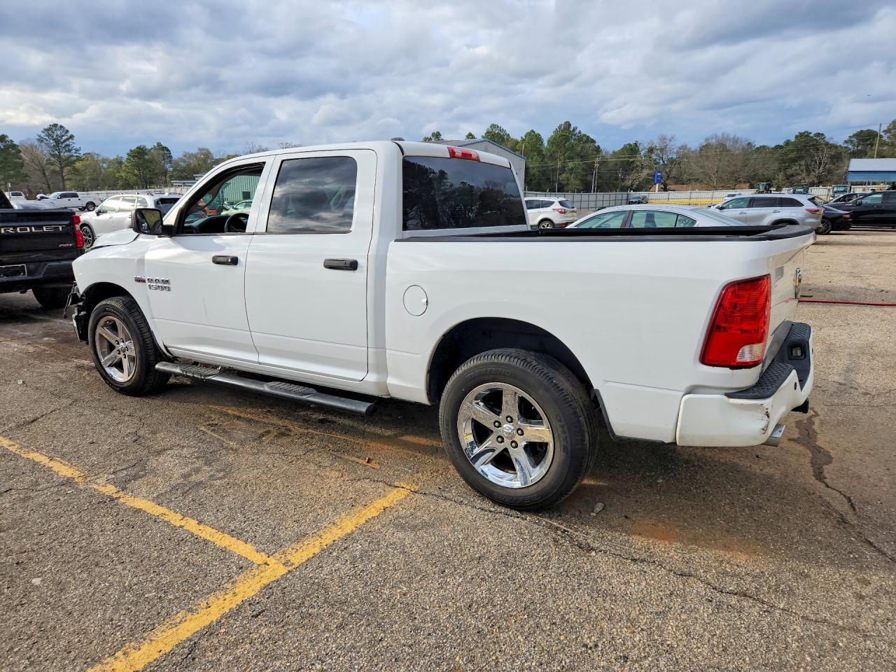 2014 RAM 1500 ST photo 4