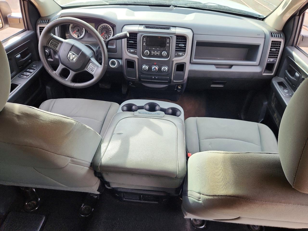 2014 RAM 1500 ST photo 22