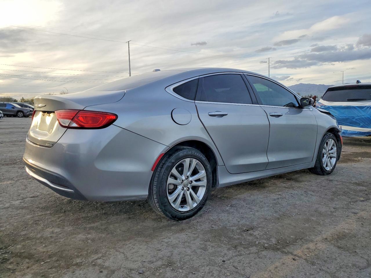 2015 CHRYSLER 200 LIMITED photo 7