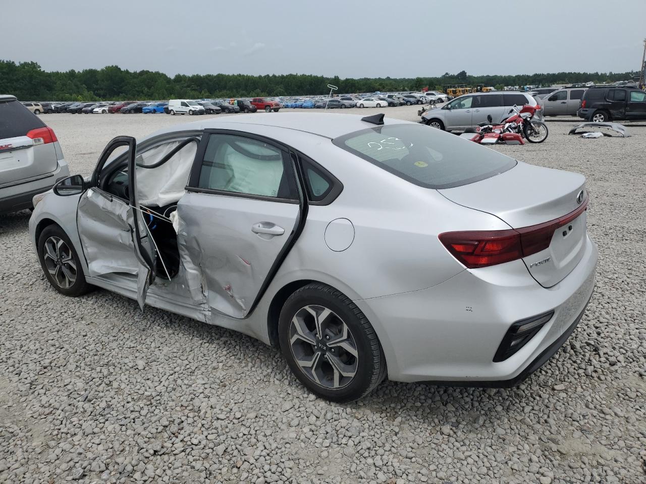 2020 KIA FORTE LXS photo 2