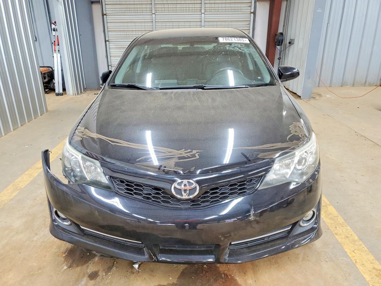 2013 TOYOTA CAMRY SE photo 5