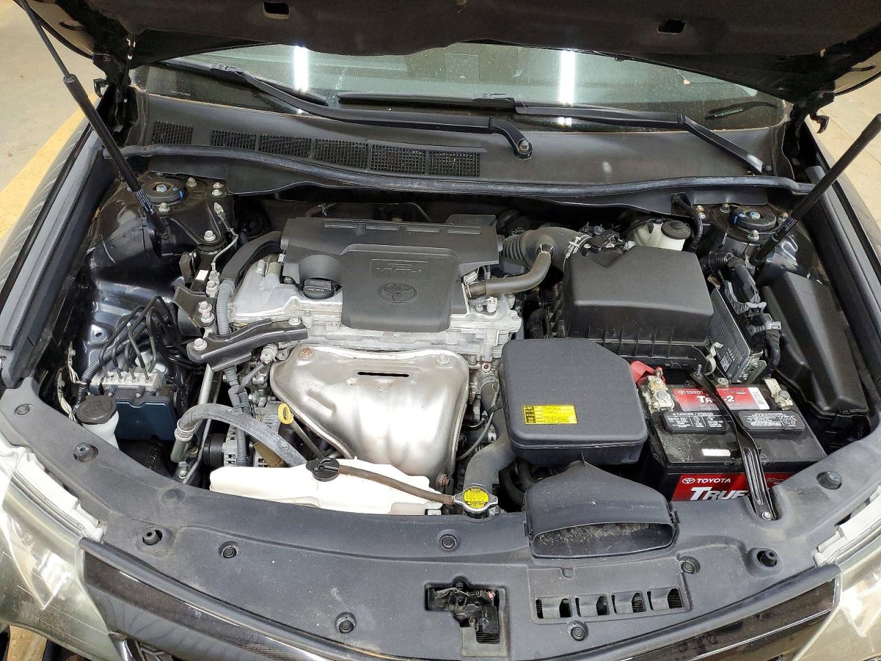 2013 TOYOTA CAMRY SE photo 11