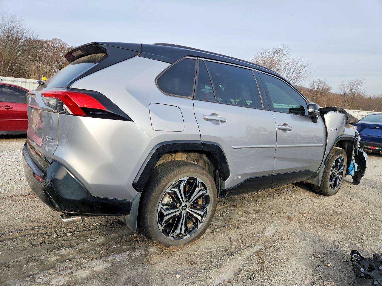 2024 TOYOTA RAV4 PRIME XSE photo 3