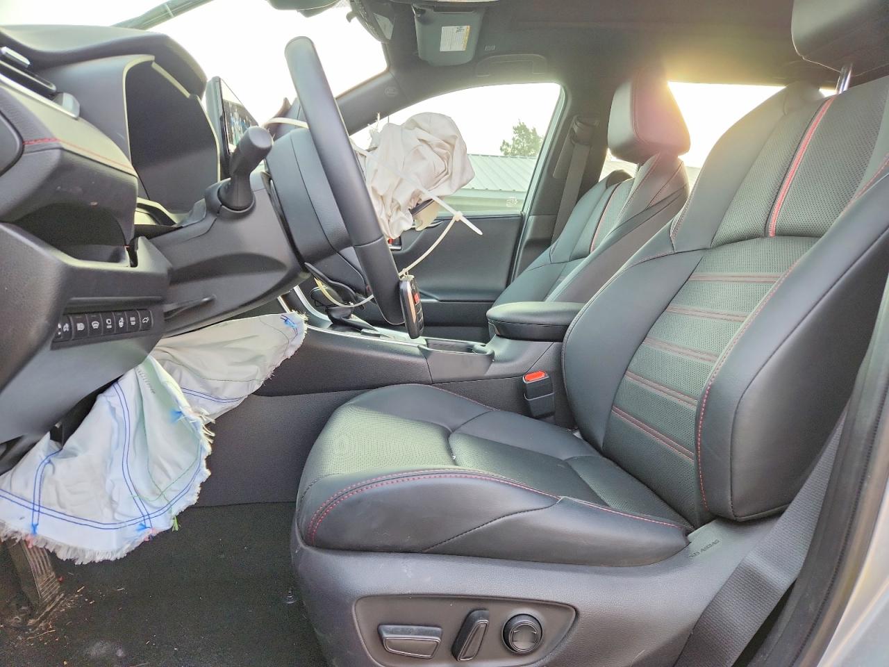 2024 TOYOTA RAV4 PRIME XSE photo 7