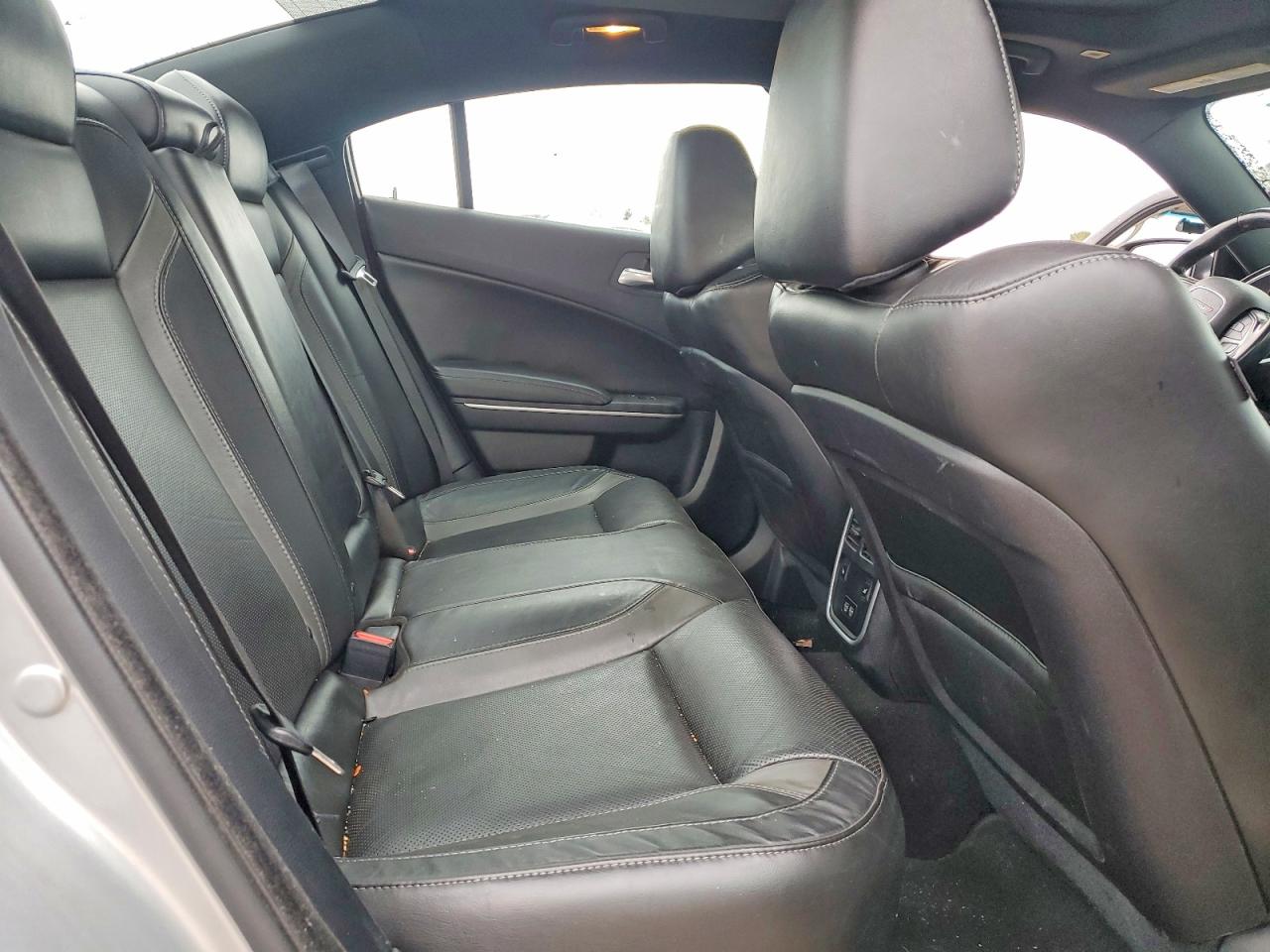 2020 DODGE CHARGER SXT photo 28