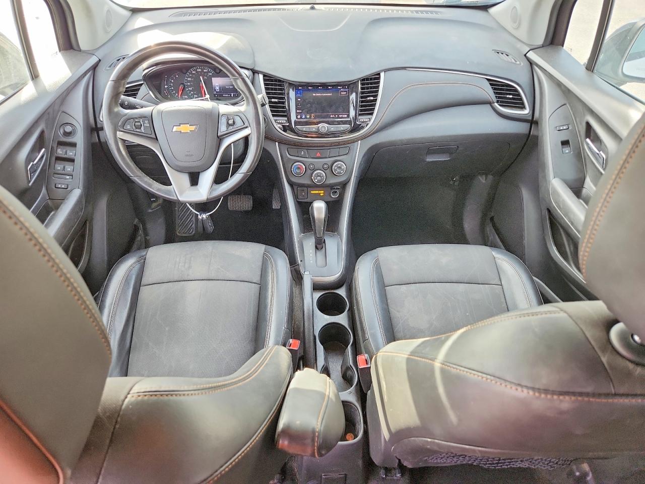 2020 CHEVROLET TRAX 1LT photo 8