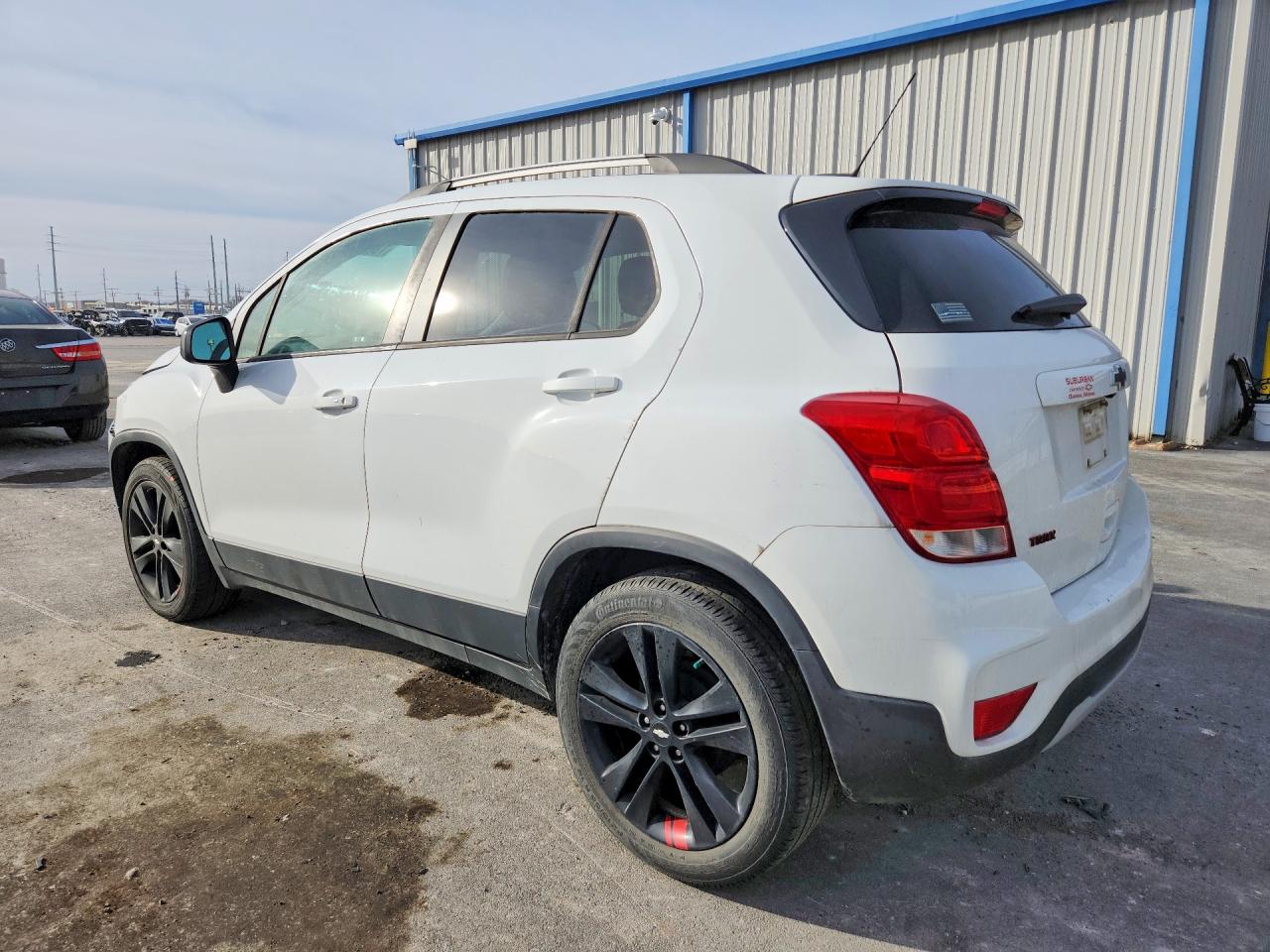 2020 CHEVROLET TRAX 1LT photo 2