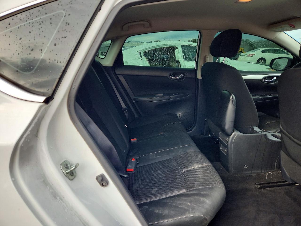 2018 NISSAN SENTRA S photo 10