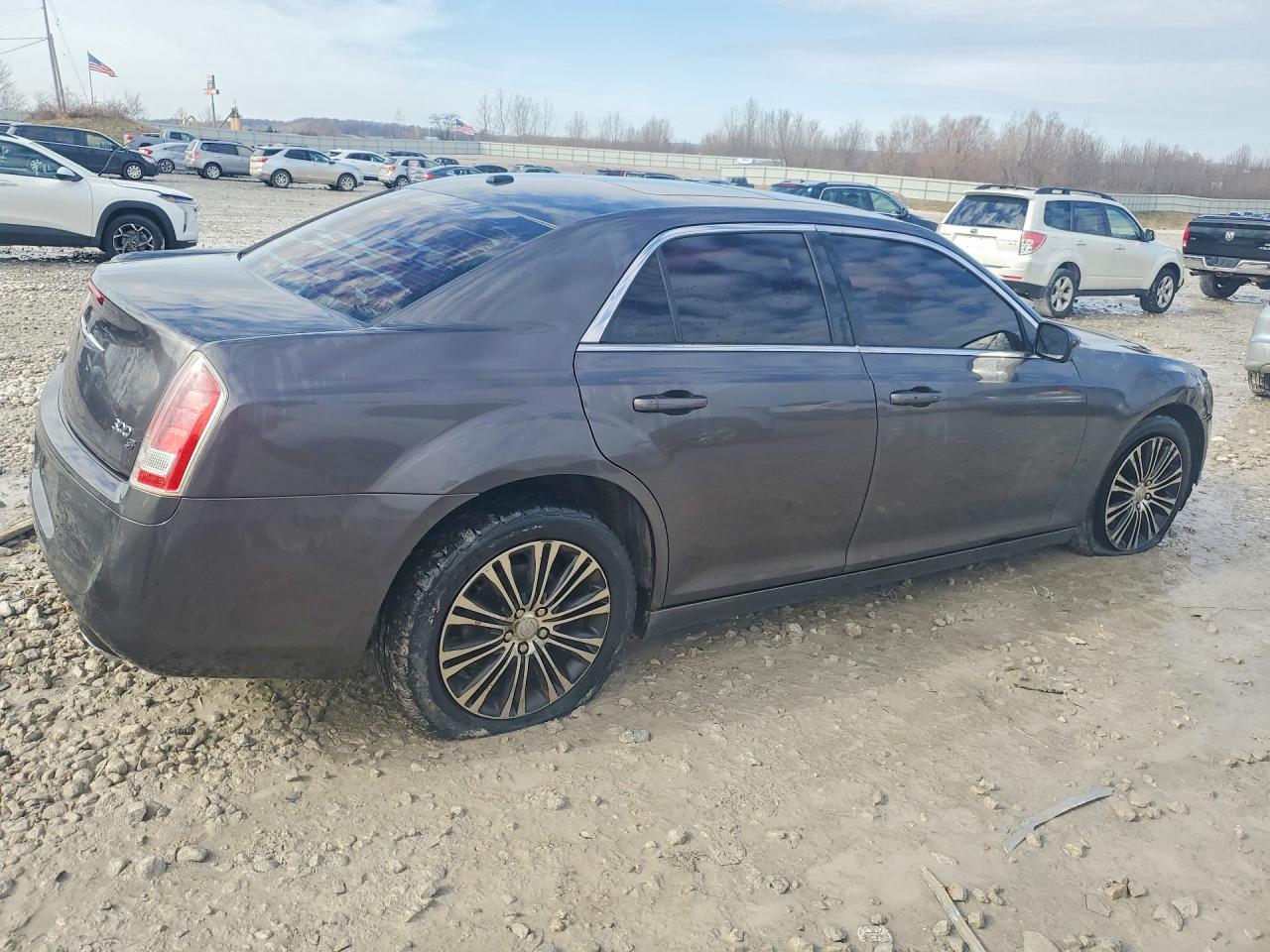 2014 CHRYSLER 300 S photo 9