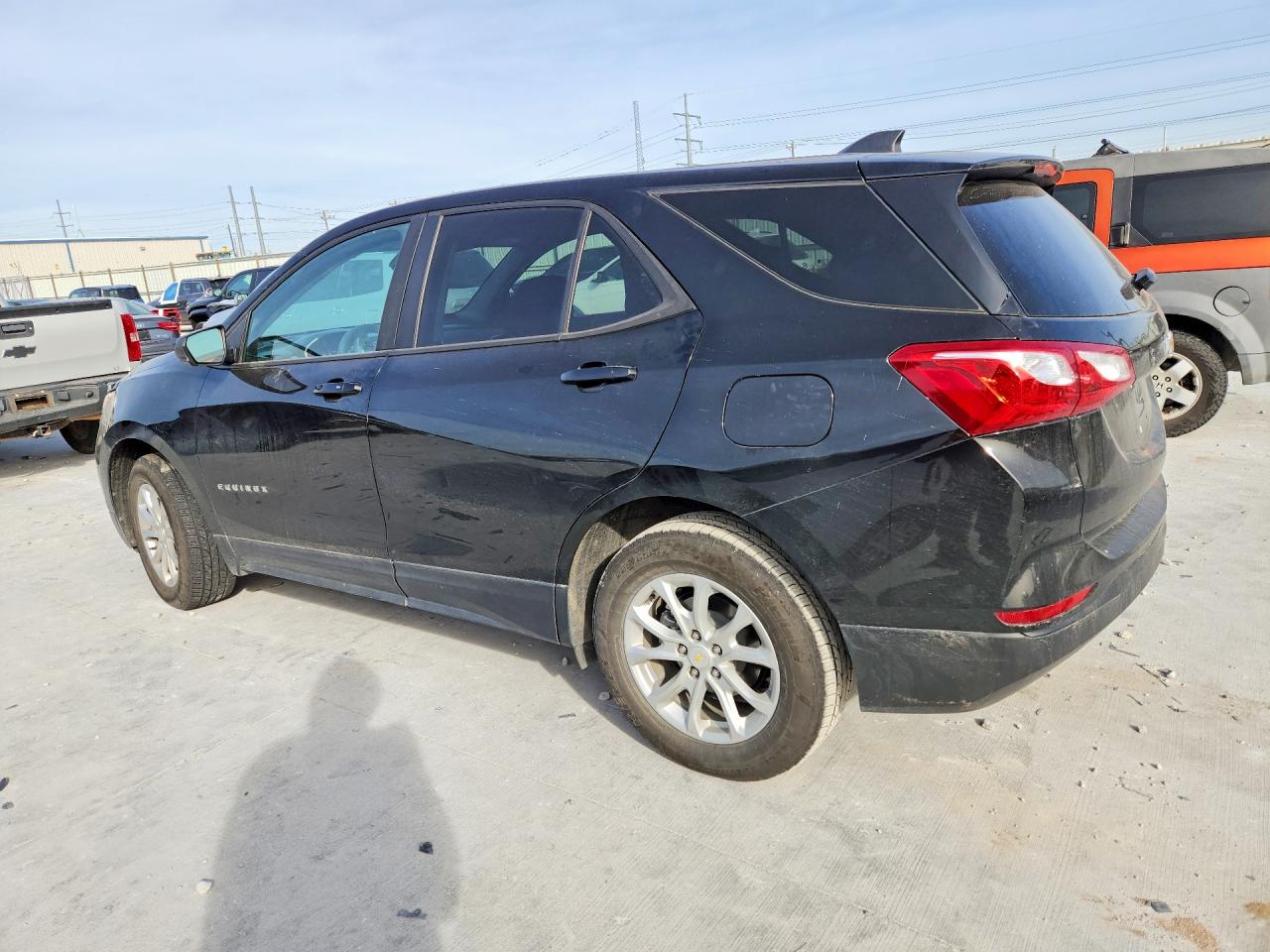 2021 CHEVROLET EQUINOX LS photo 3