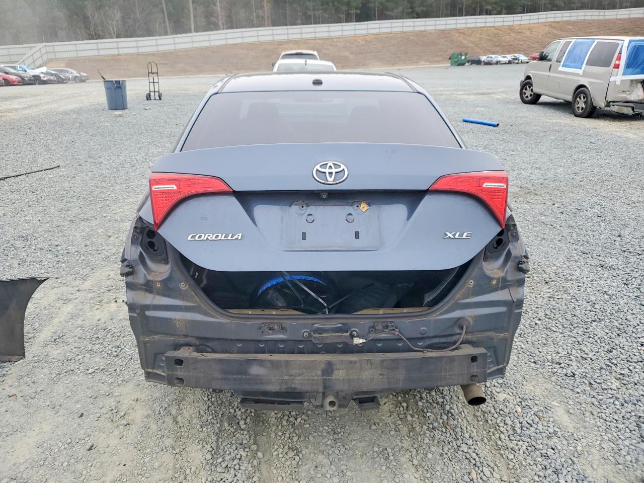 2017 TOYOTA COROLLA XLE photo 11