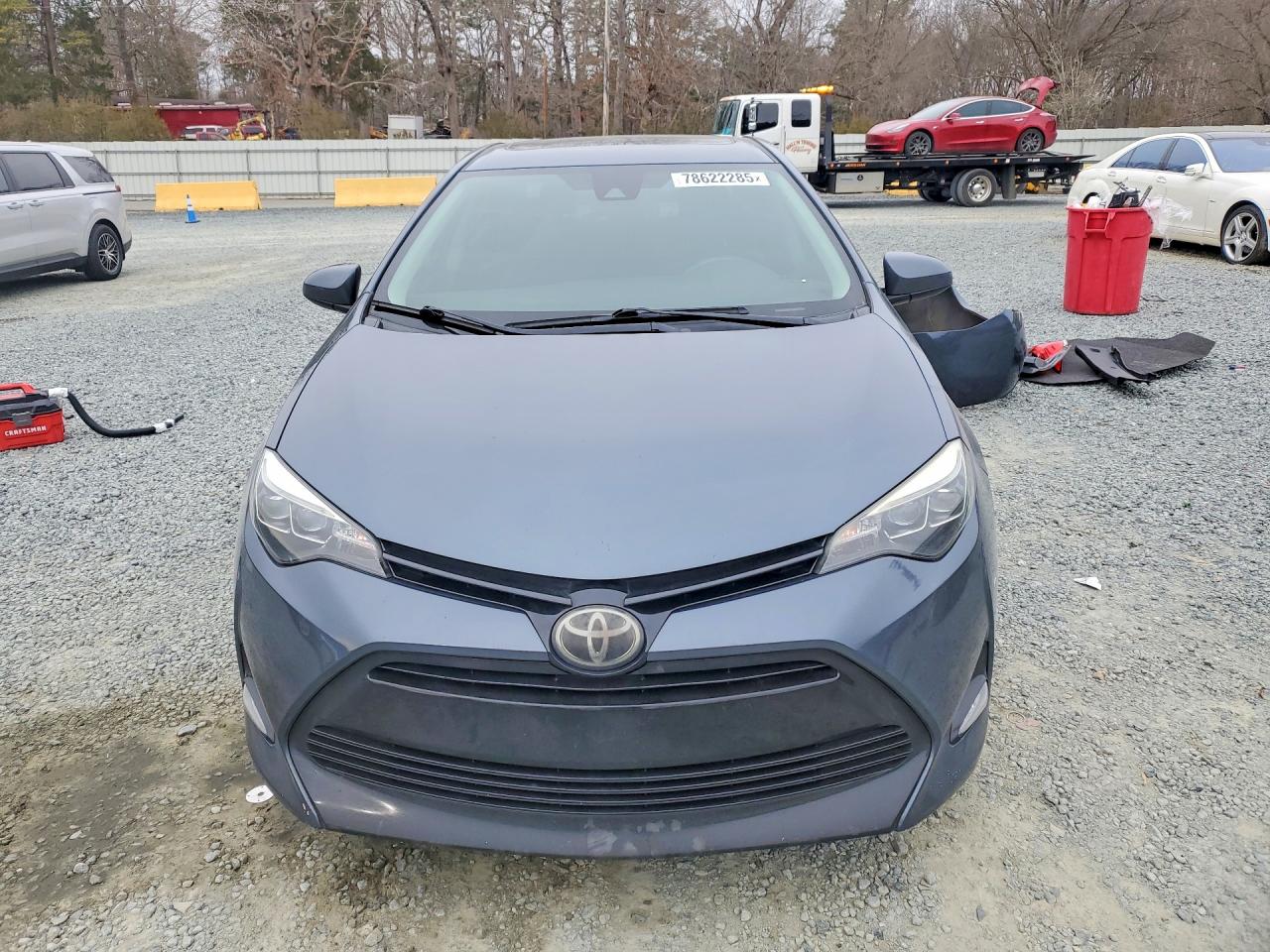 2017 TOYOTA COROLLA XLE photo 9
