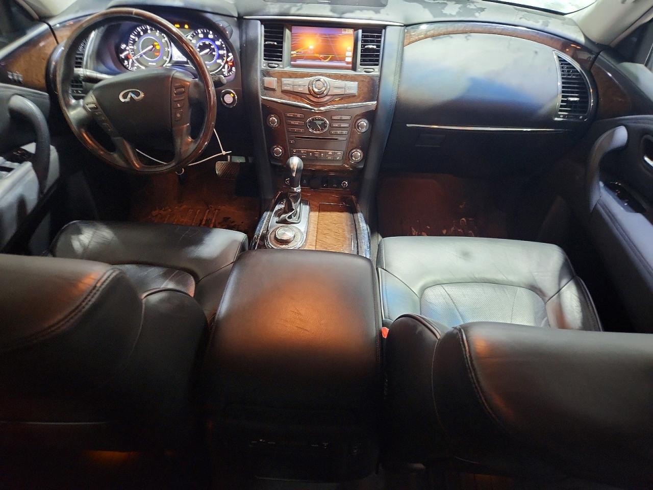 2011 INFINITI QX56 BASE photo 8
