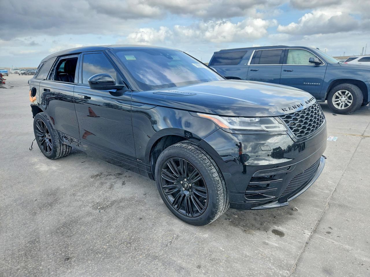 2020 LAND ROVER RANGE ROVER VELAR R-DYNAMIC S photo 4