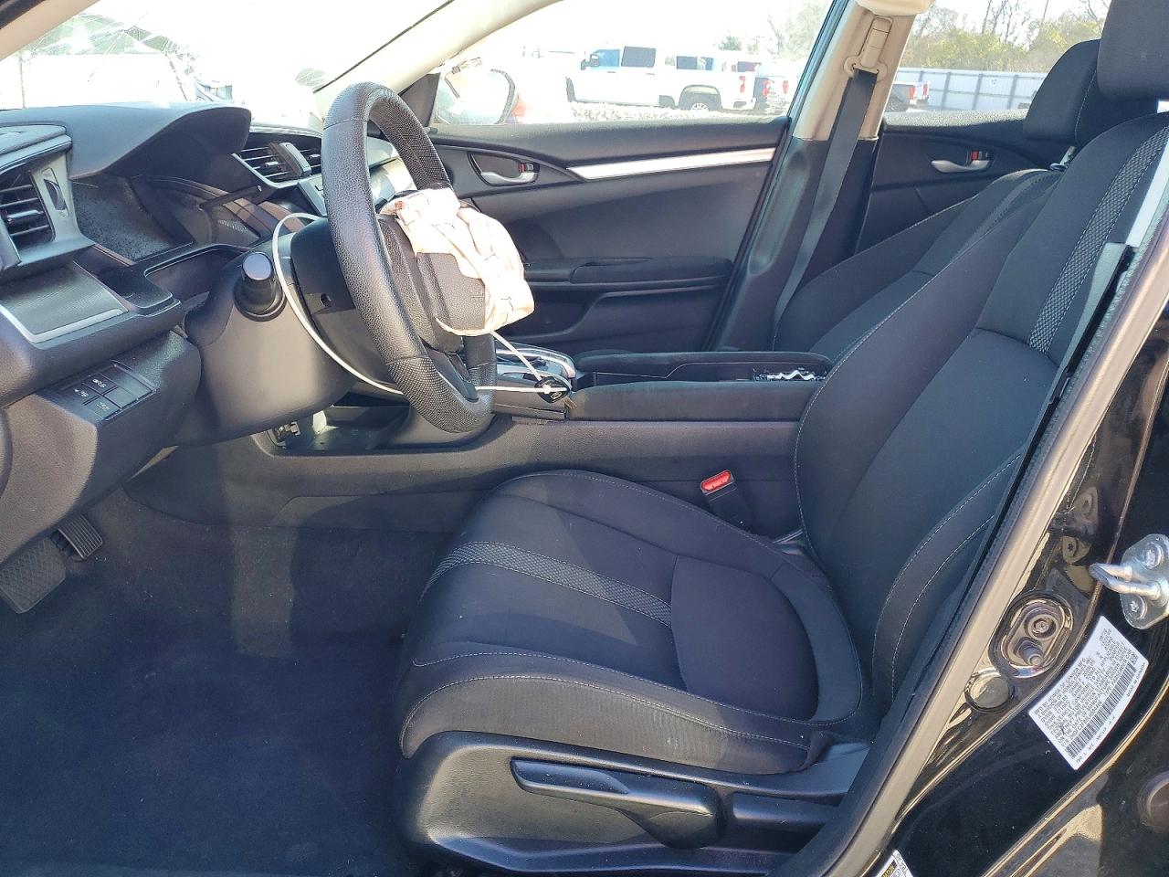 2020 HONDA CIVIC LX photo 19