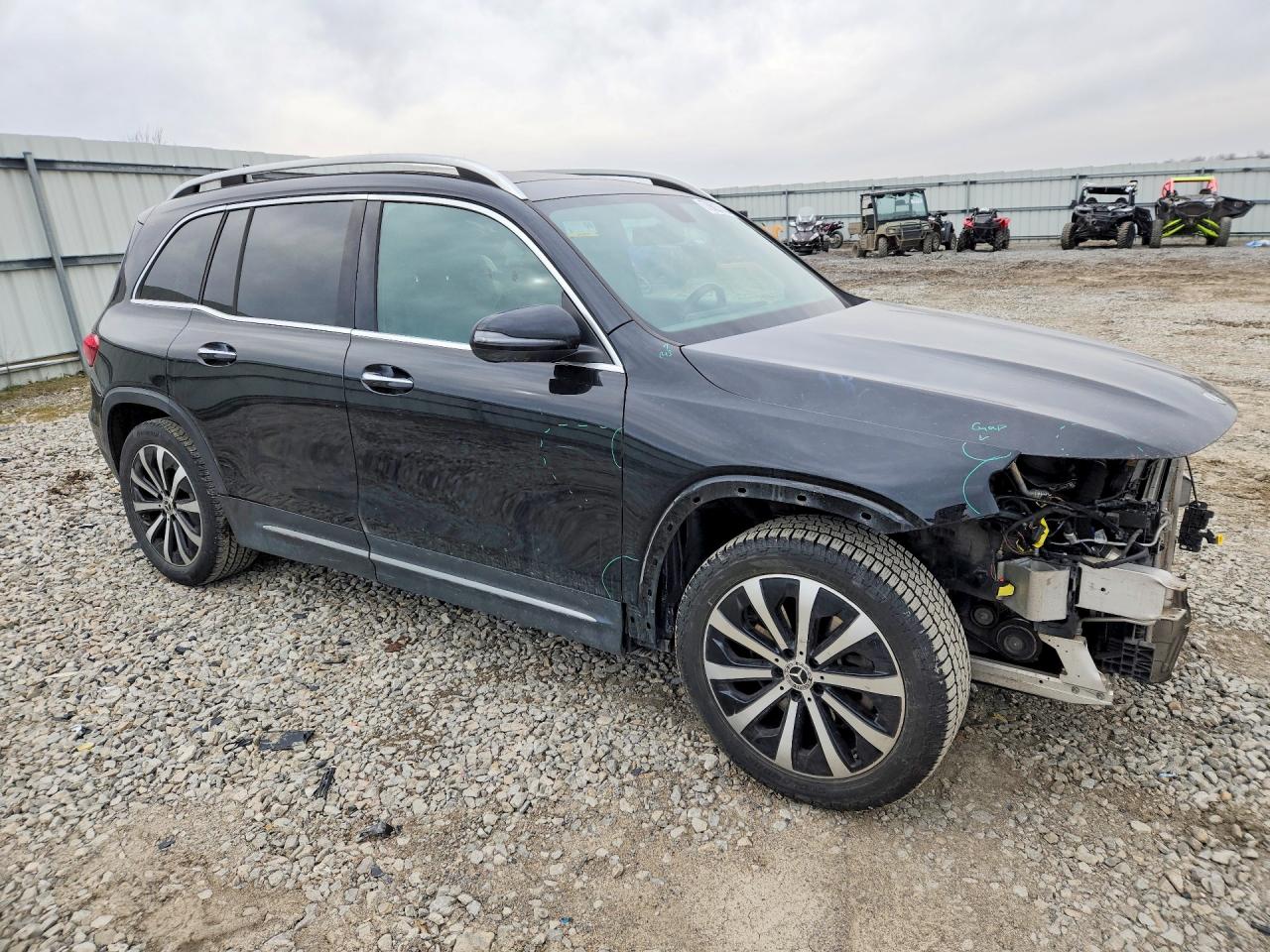 2021 MERCEDES-BENZ GLB 250 4MATIC photo 4